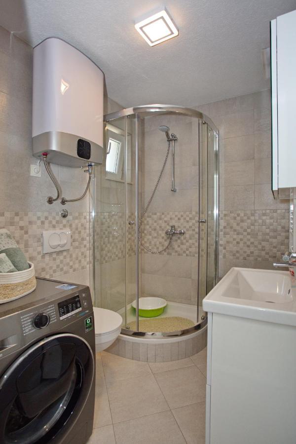 Nemira Beach Getaway Omiš Екстериор снимка
