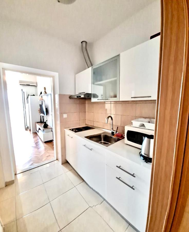 Nemira Beach Getaway Omiš Екстериор снимка