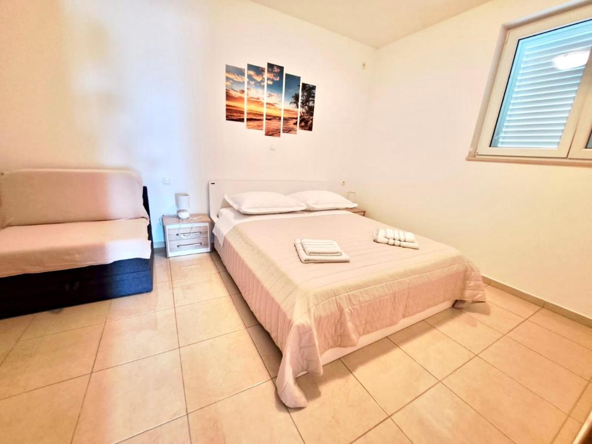 Nemira Beach Getaway Omiš Екстериор снимка