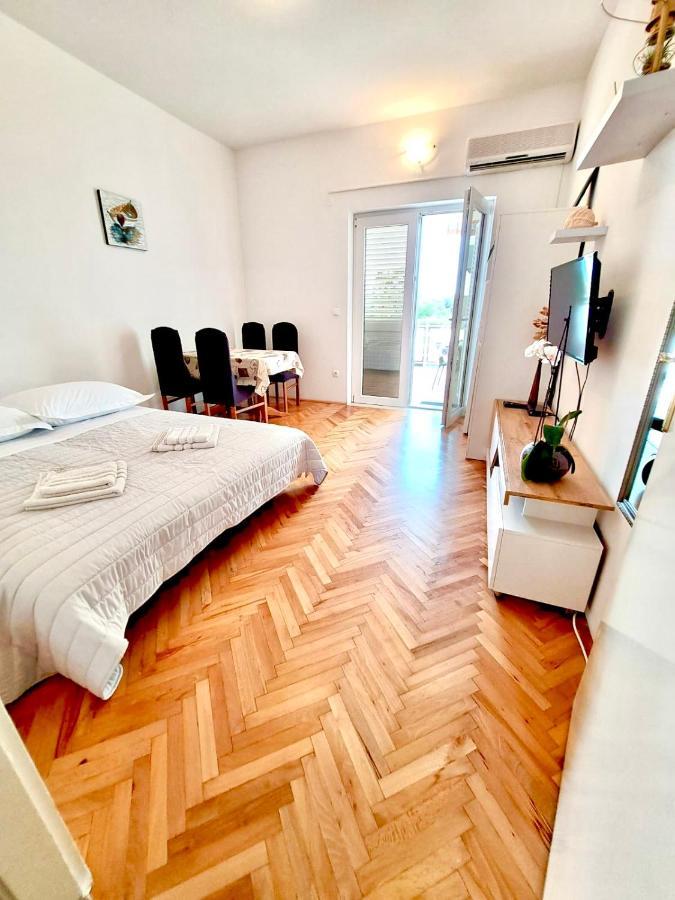 Nemira Beach Getaway Omiš Екстериор снимка