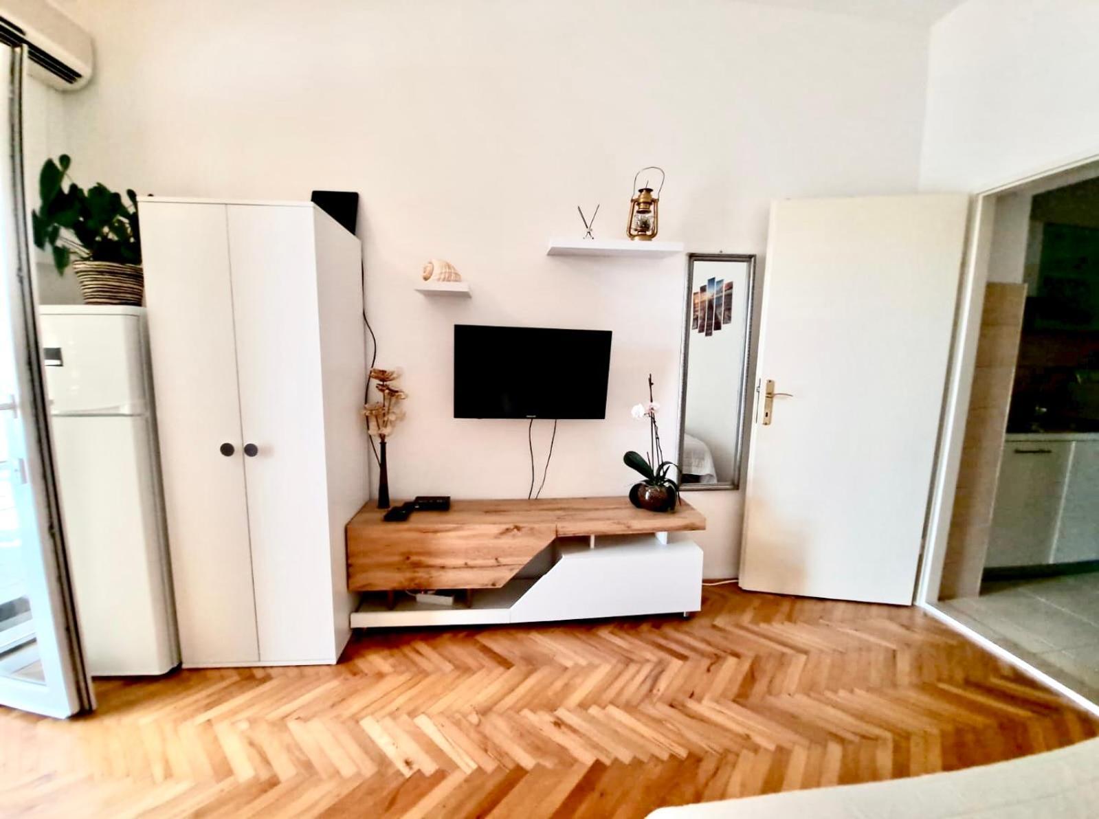 Nemira Beach Getaway Omiš Екстериор снимка